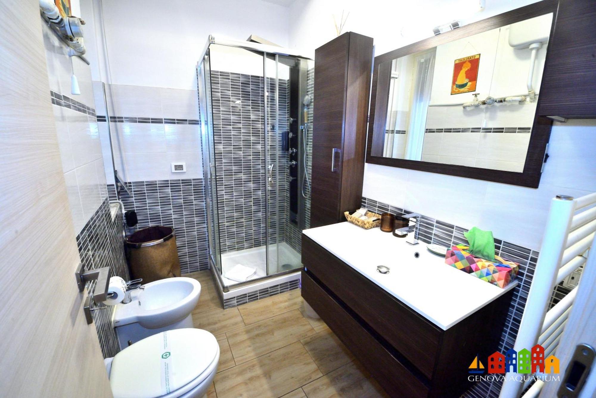 Aquarium Apartment *